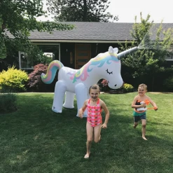 William Valentine Giant Inflatable Unicorn Yard Sprinkler 2m Tall!