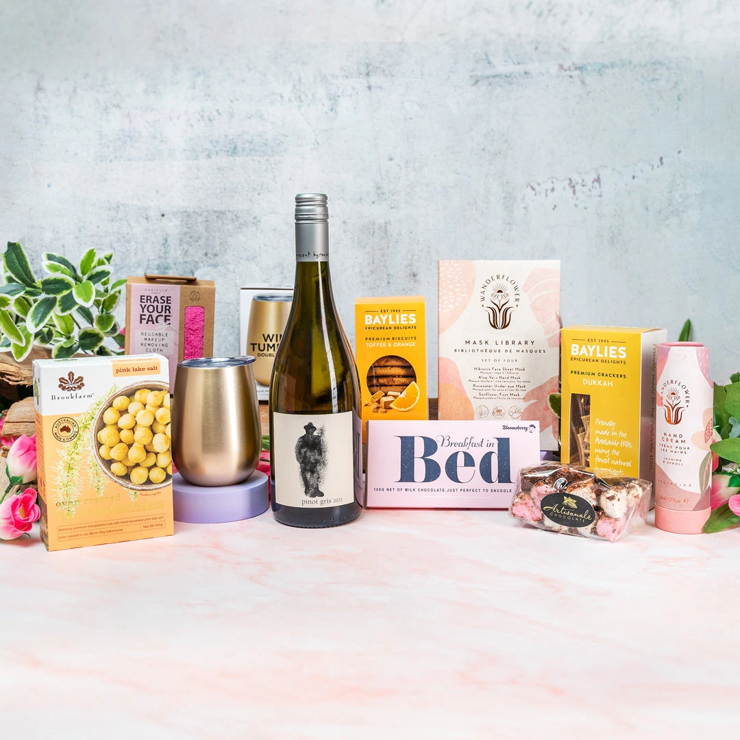 Yellow Octopus Exclusives - Hampers The Fit For A Queen Gift Hamper 3 Yellow Octopus Exclusives - Hampers The Fit For A Queen Gift Hamper