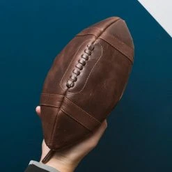 ThumbsUp! Mens Luxe Leather Football Washbag