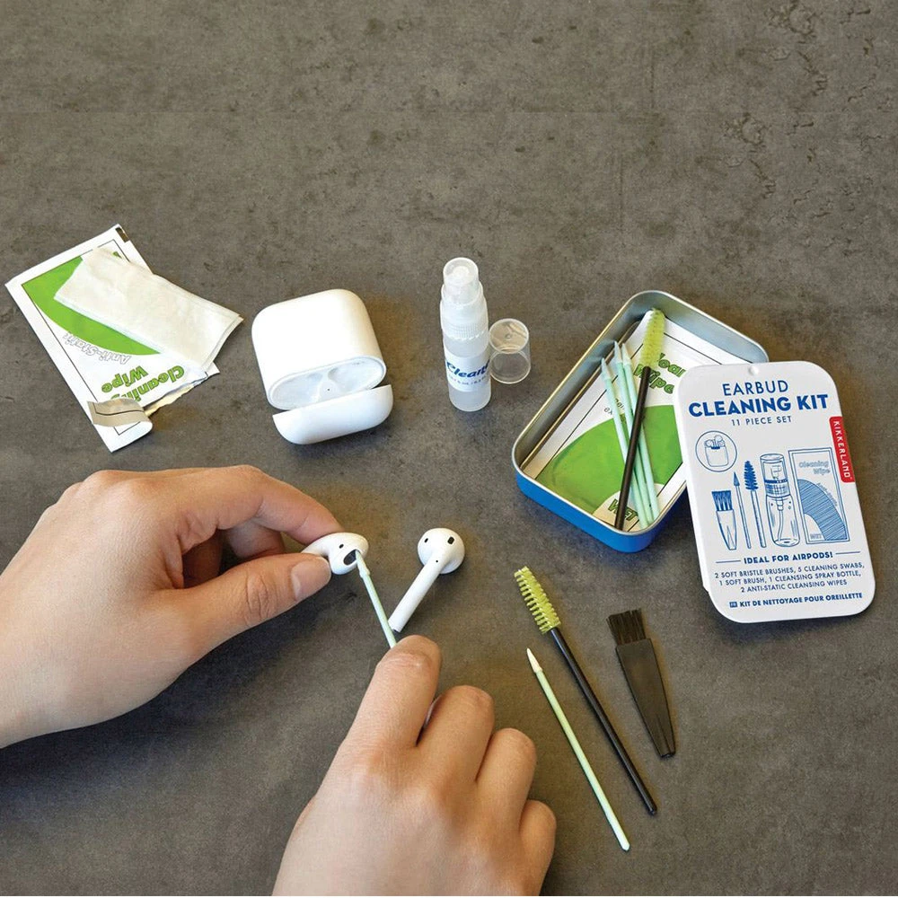 IsAlbi Gadgets For Him Earbud Headphone Cleaning Kit 3 IsAlbi Gadgets For Him Earbud Headphone Cleaning Kit