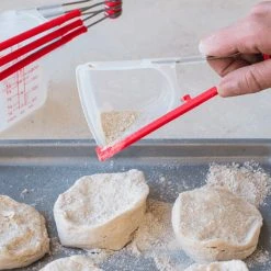 Dreamfarm Levups Self-Levelling Baking Measuring Cups Gifts For Sisters 14 Dreamfarm Levups Self-Levelling Baking Measuring Cups Gifts For Sisters