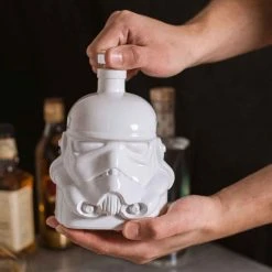 ThumbsUp! Star Wars White Stormtrooper Decanter 750ml Man Cave Gifts