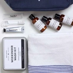 Little Global Weekender Wash Kit