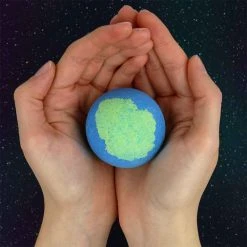 William Valentine You're My World Bath Bomb Gifts For BFFs